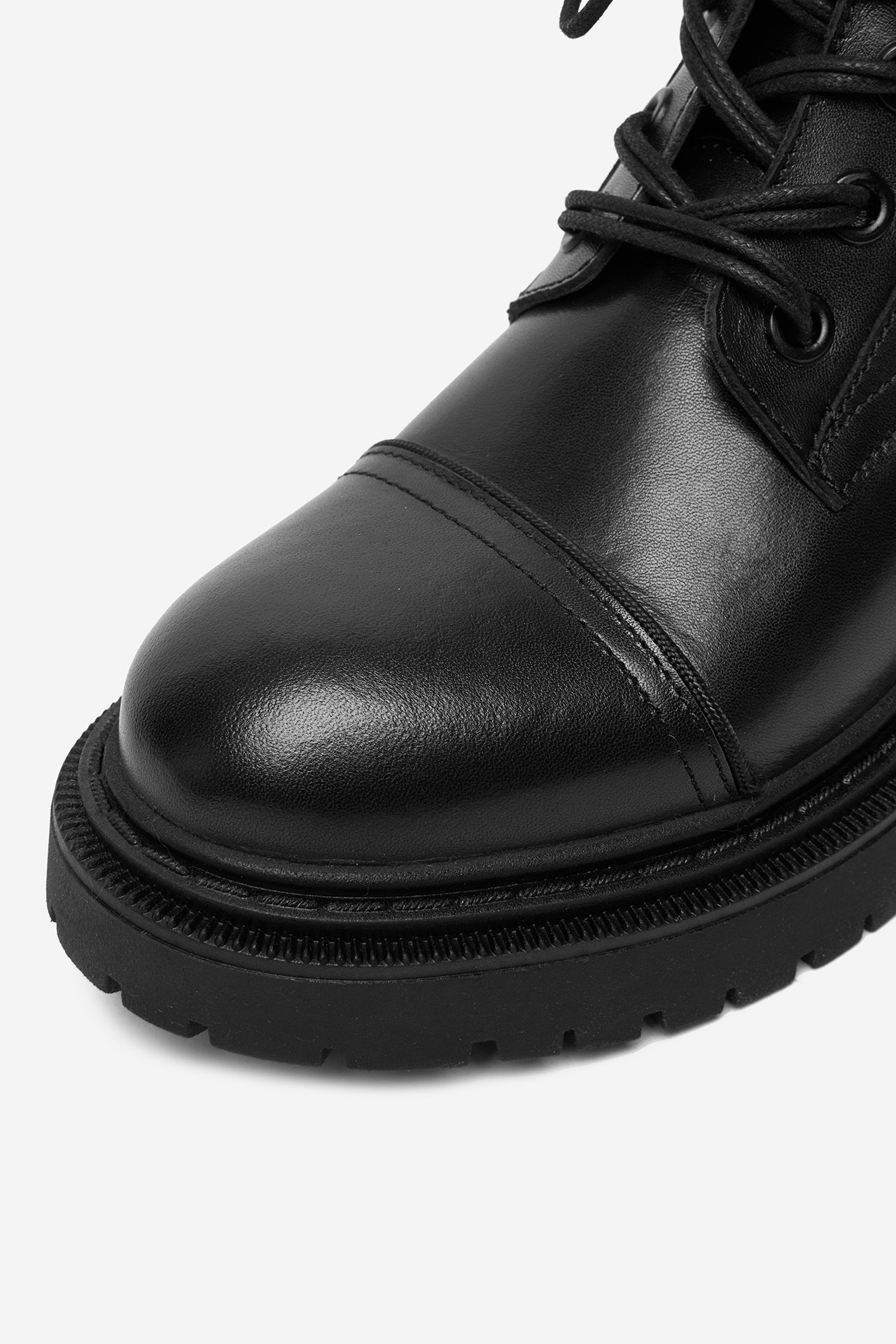 Kotníková obuv Černá