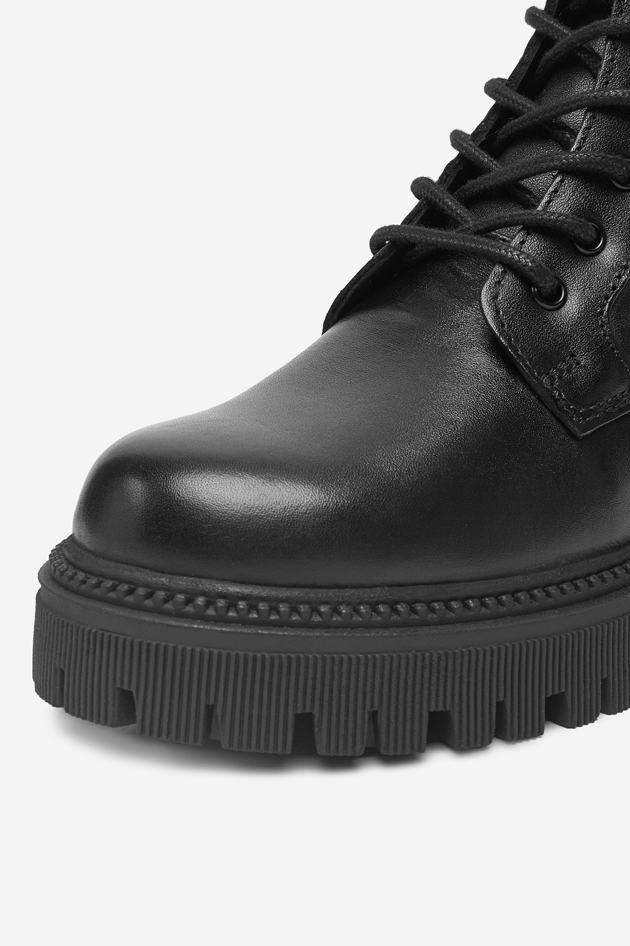 Kotníková obuv Černá