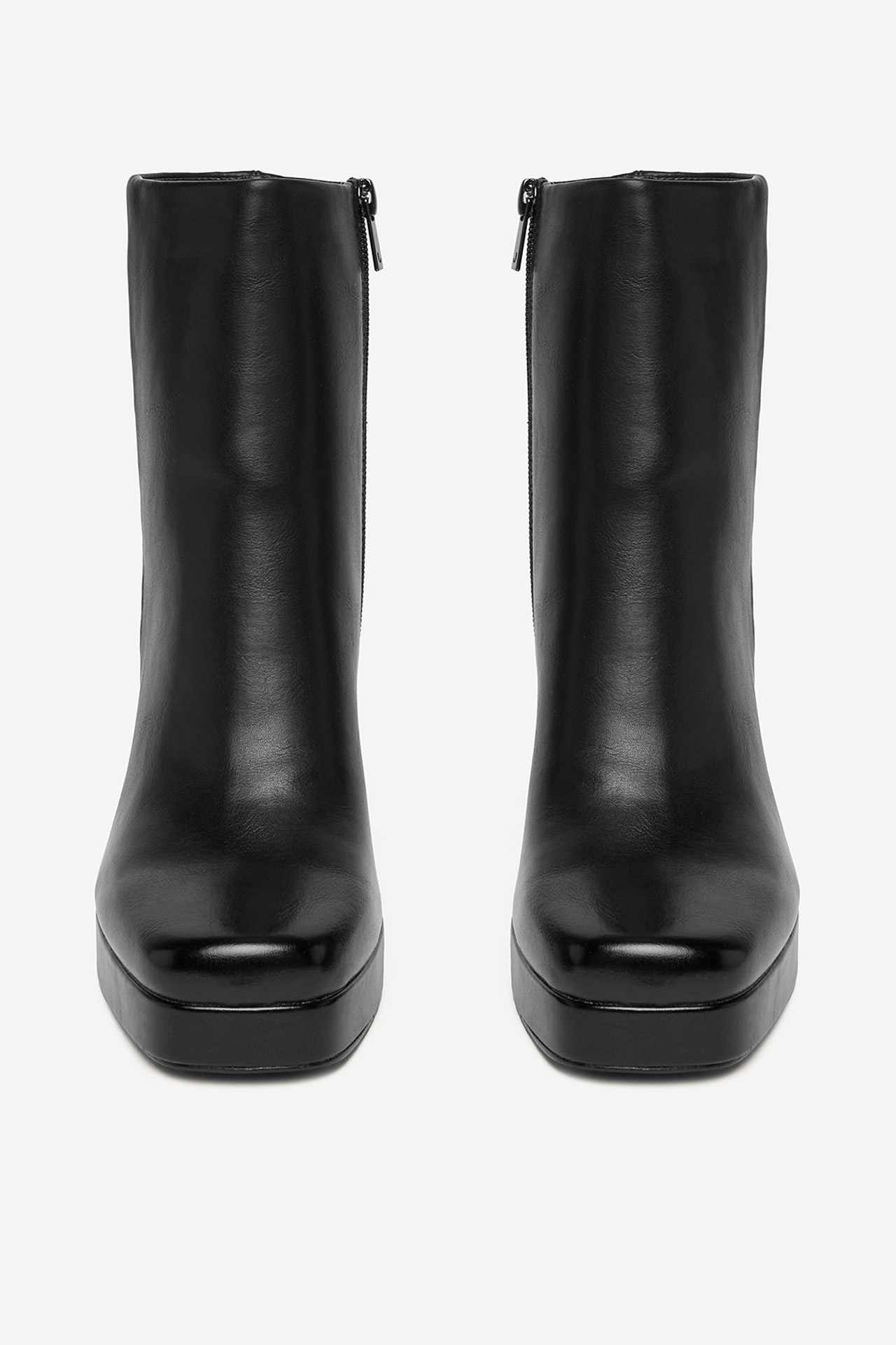 Polokozačky Černá