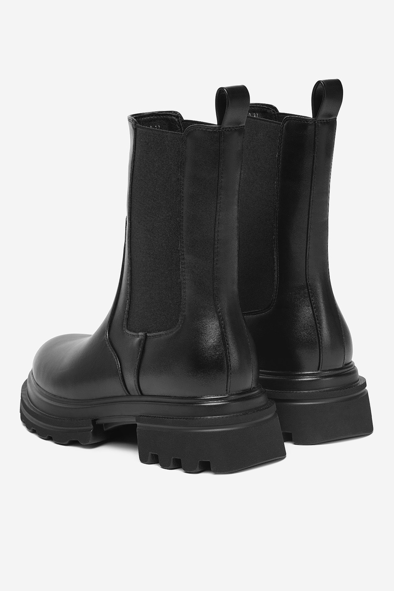 Kotníková obuv s elastickým prvkem Černá