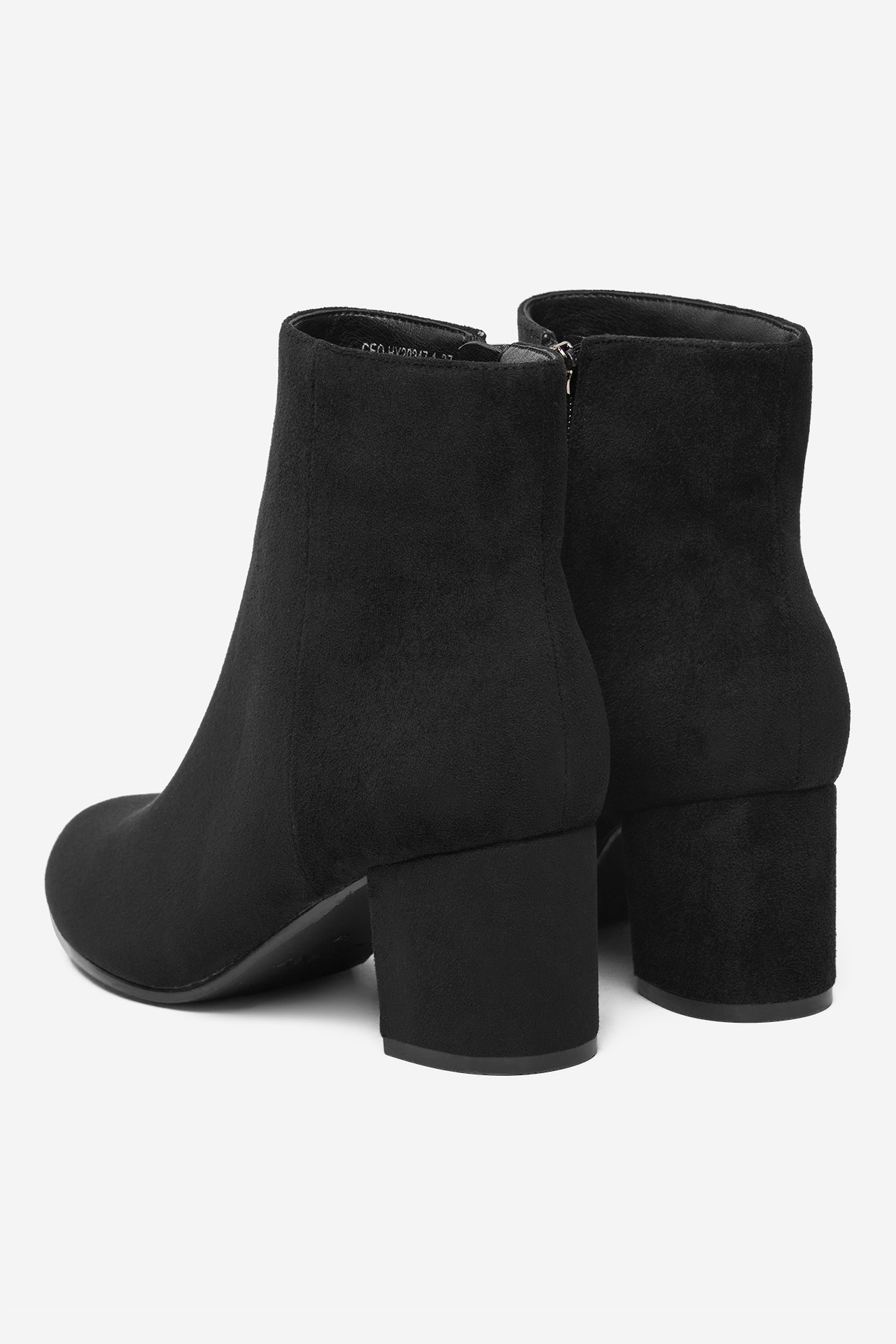 Polokozačky Černá