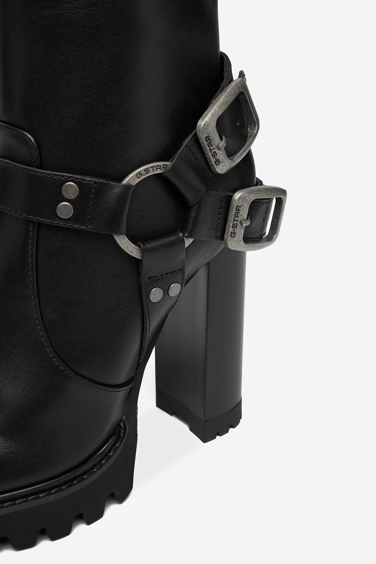 Polokozačky Černá