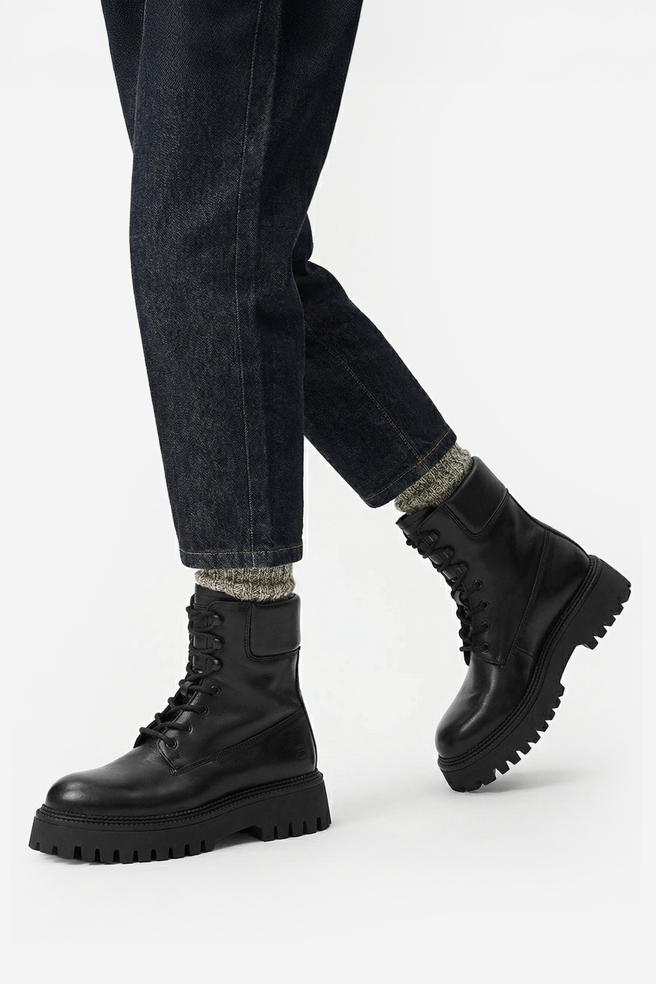 Turistická obuv Černá