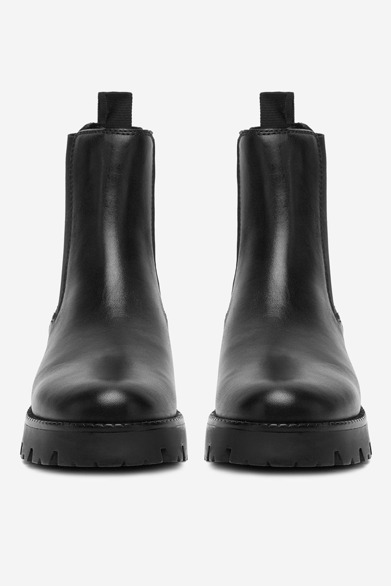 Gležnjarji chelsea Črna