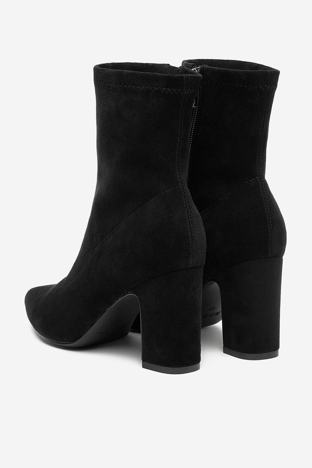 Polokozačky Černá