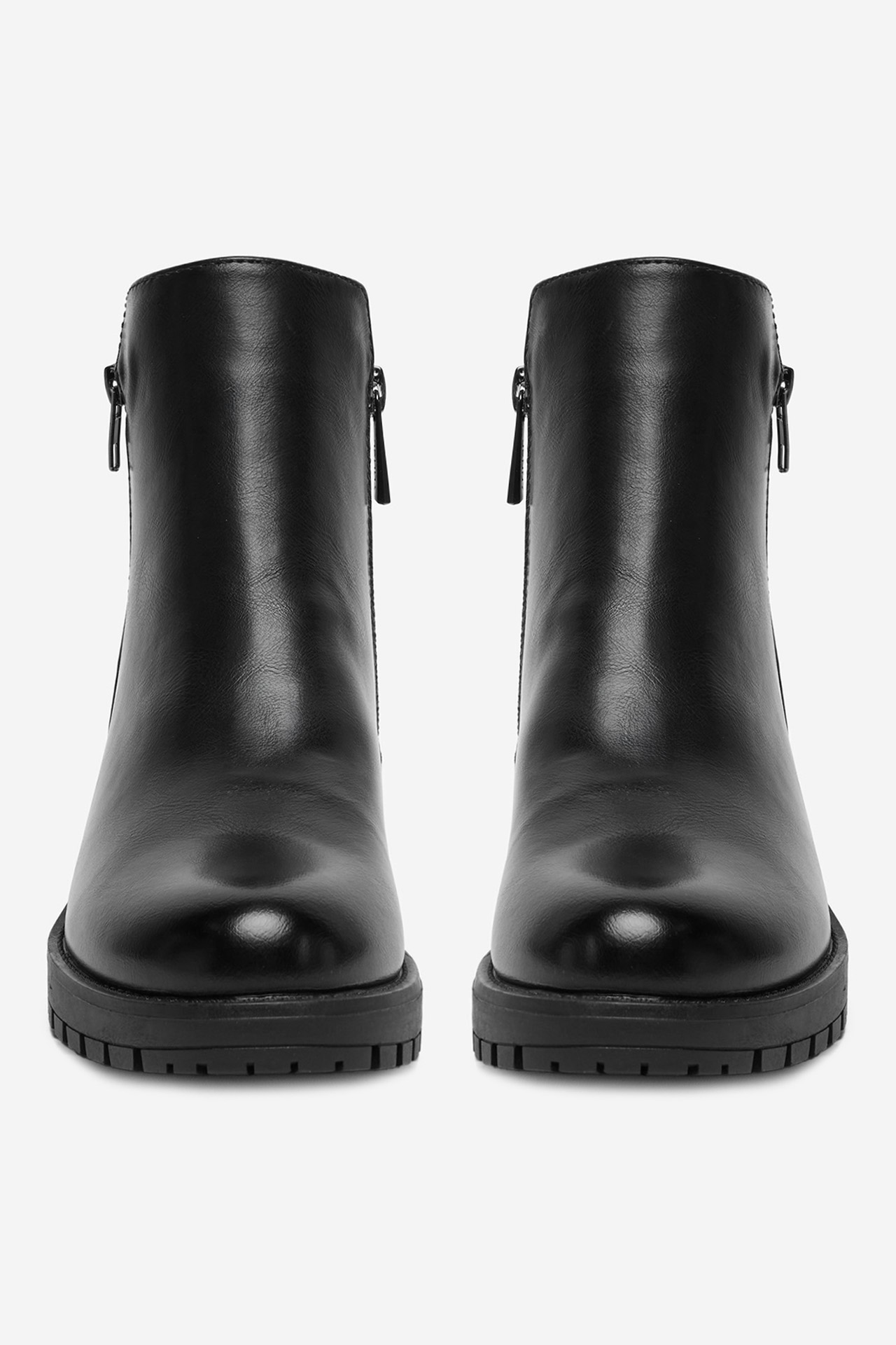 Polokozačky Černá