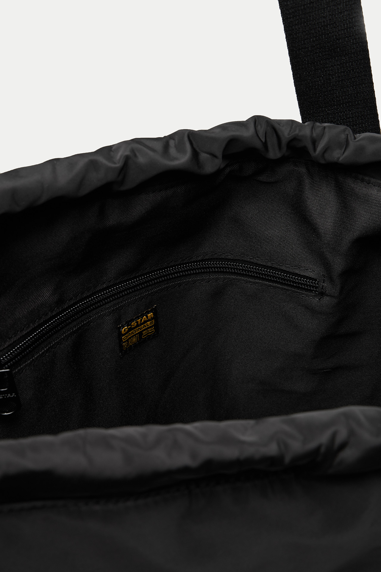 Sportovní taška Černá