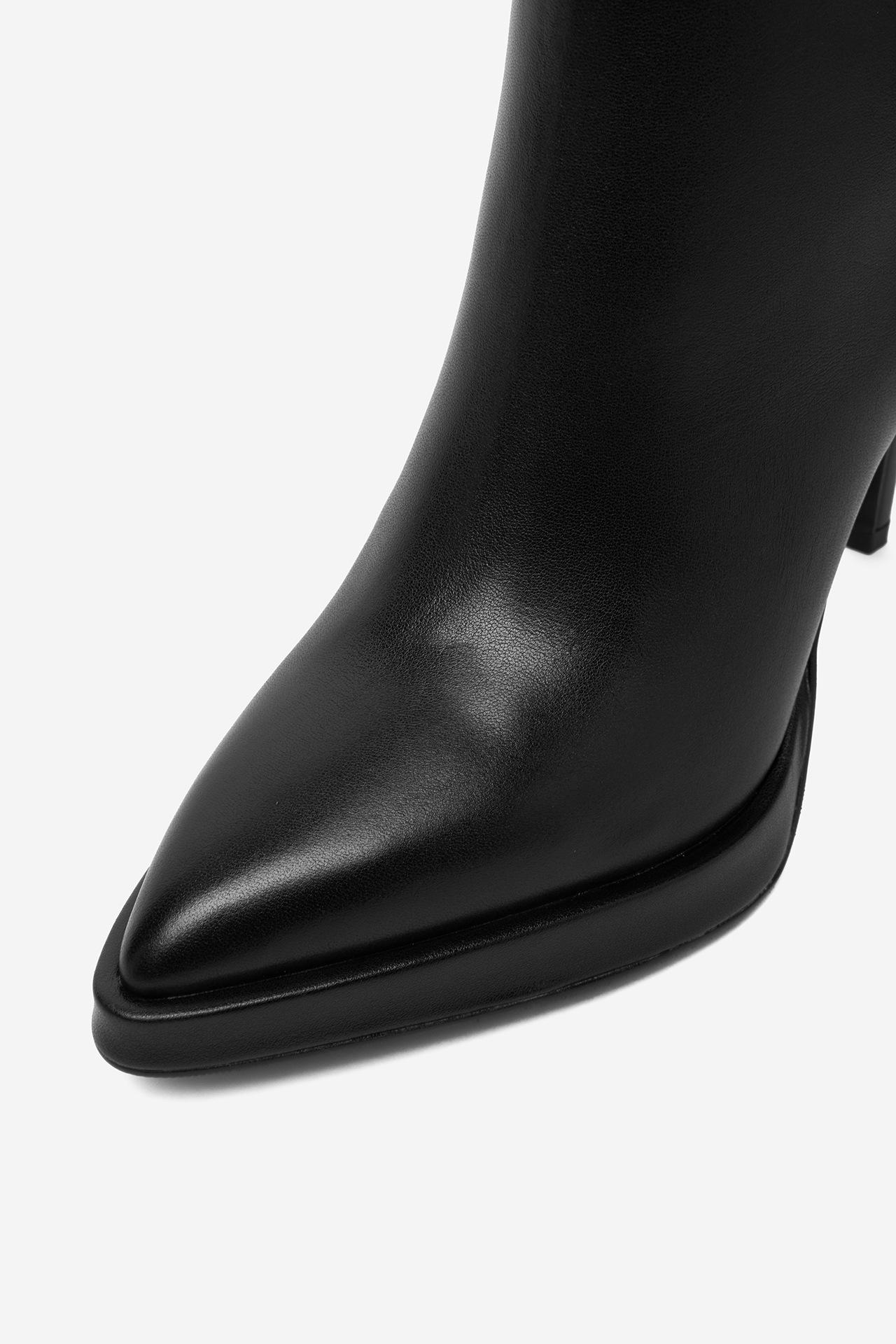 Polokozačky Černá