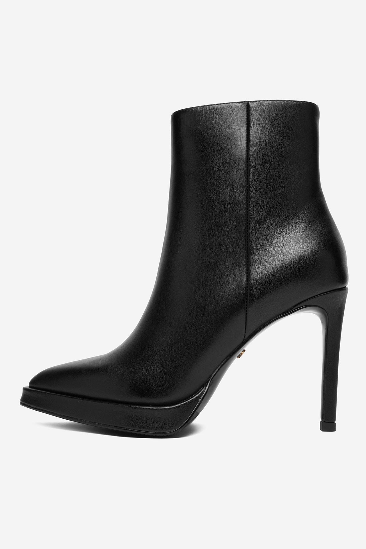 Polokozačky Černá