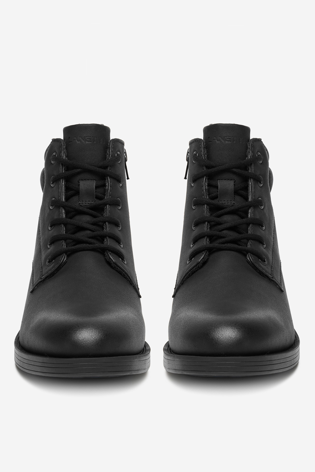 Gležnjarji z vezalkami Črna