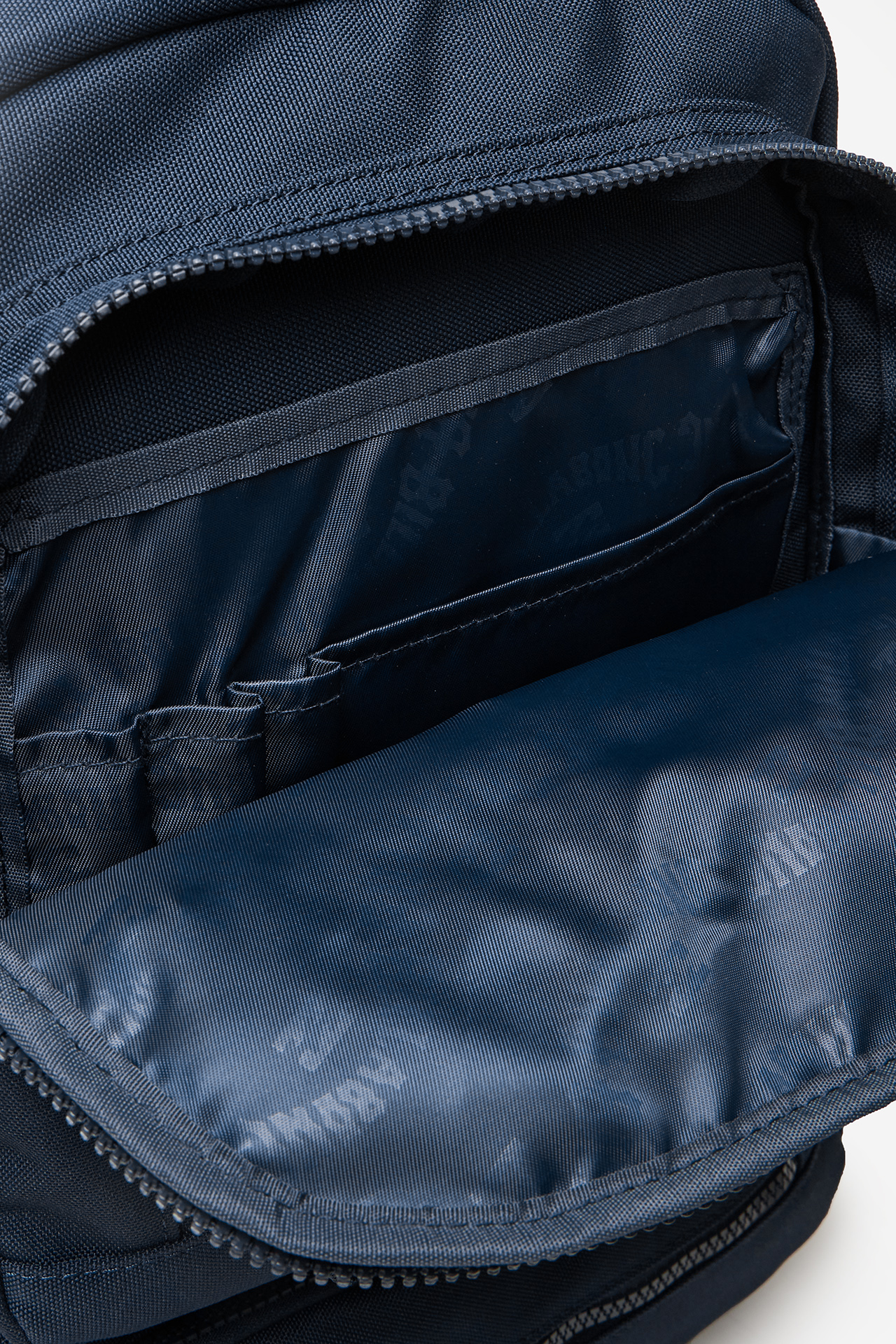 Nahrbtnik Mornarsko modra