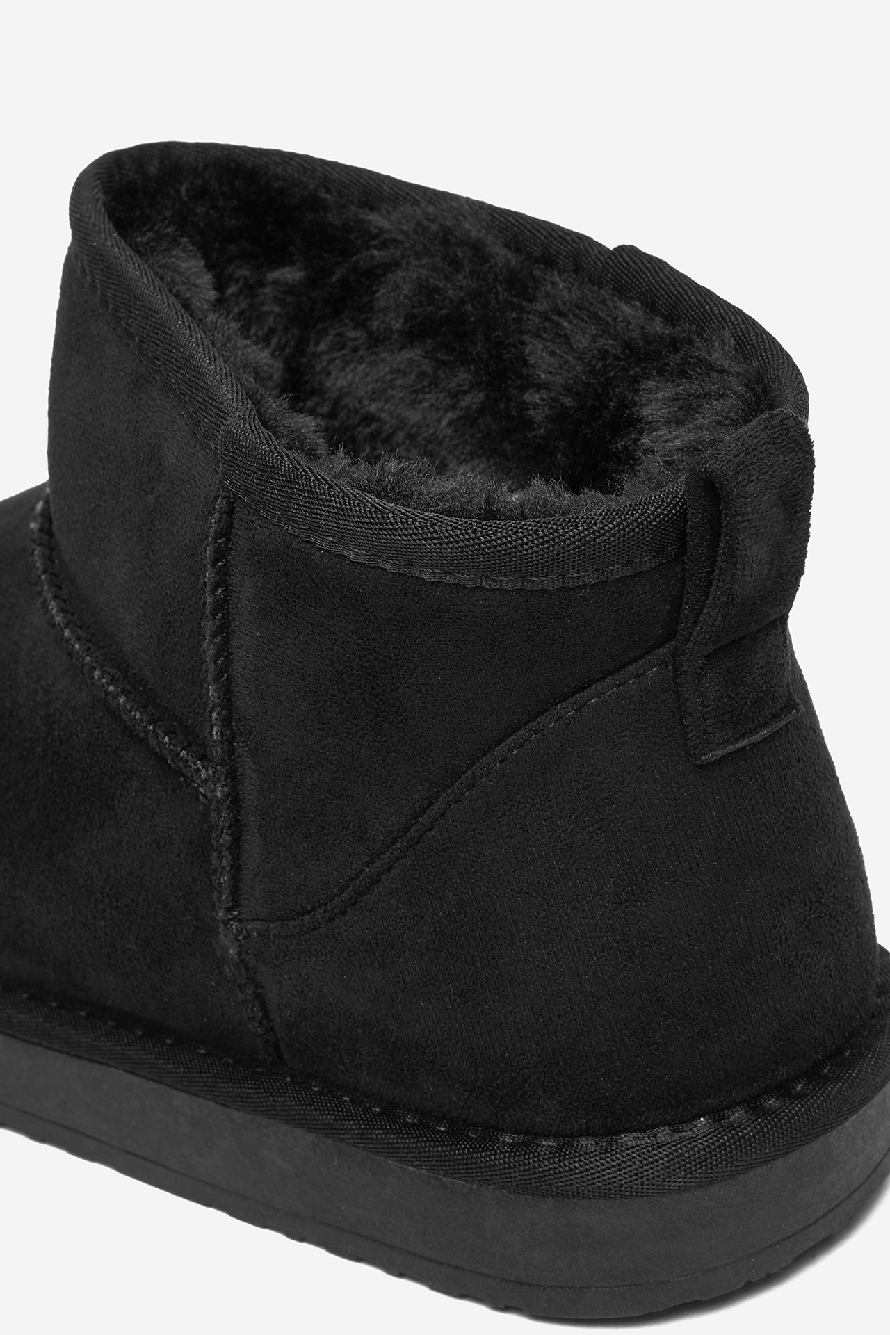 Polokozačky Černá