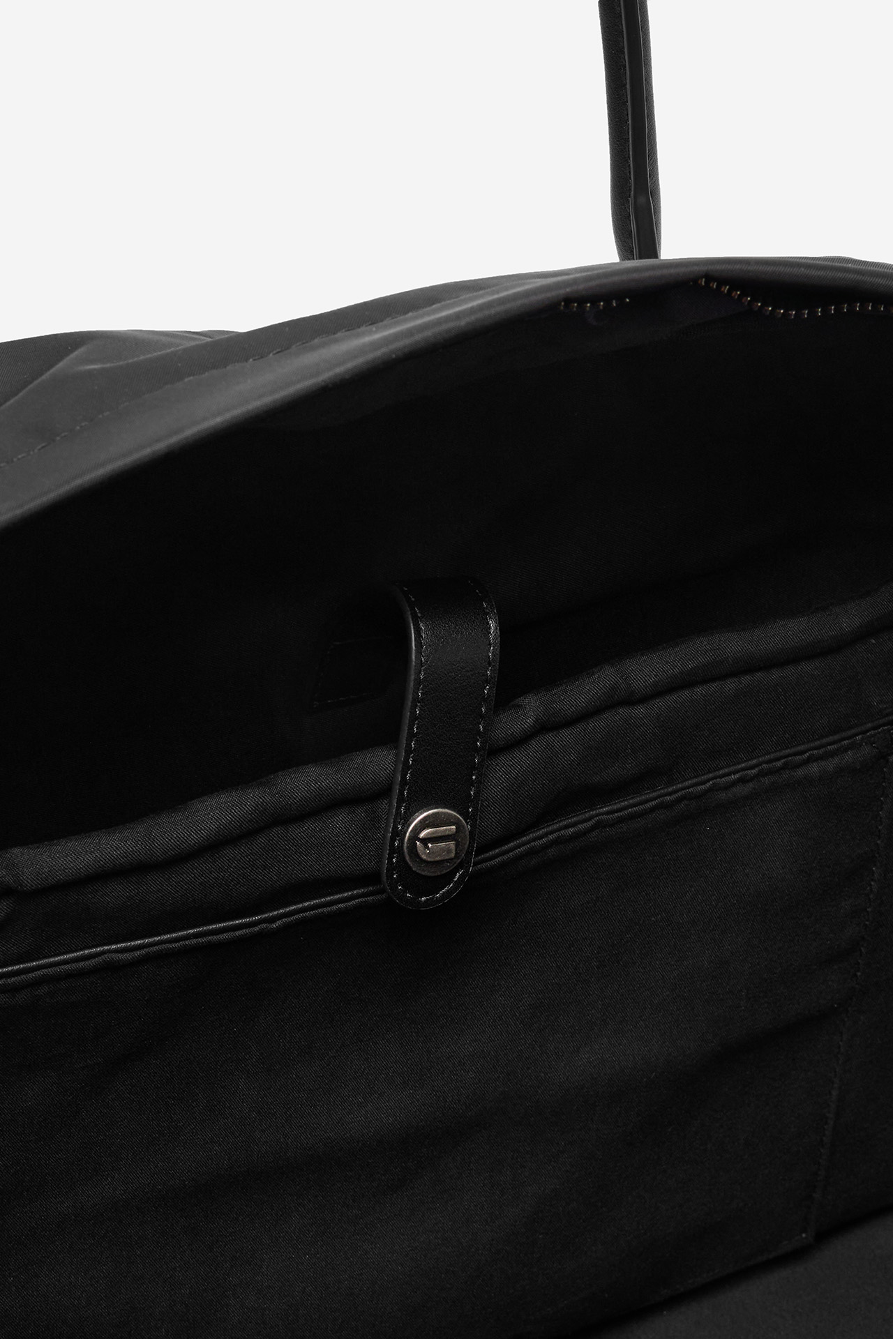 Sportovní taška Černá