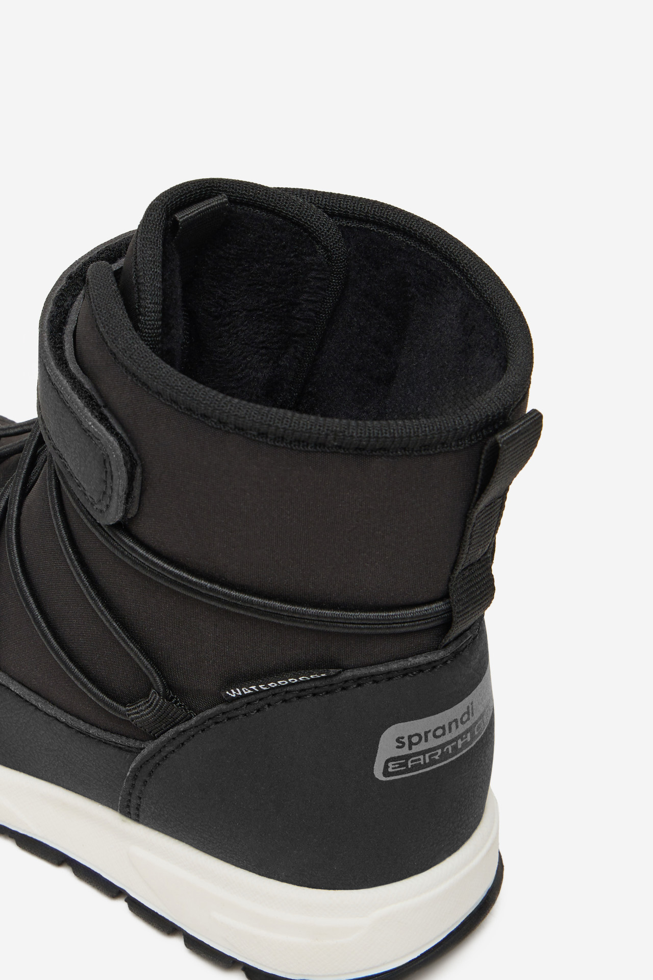 Škornji za sneg Črna