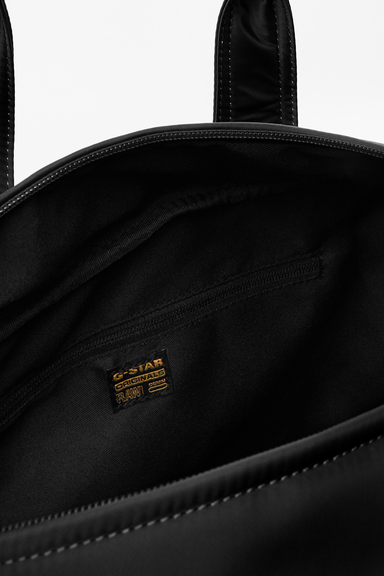 Sportovní taška Černá