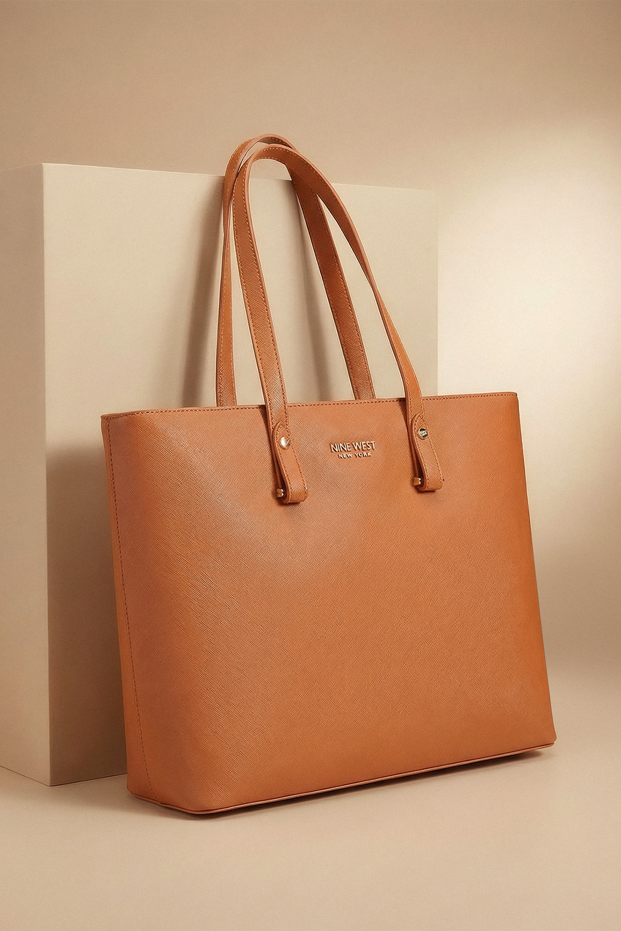 Geantă de mână NINE WEST CEO-MIA-S211024-9 Maro - CCC.eu
