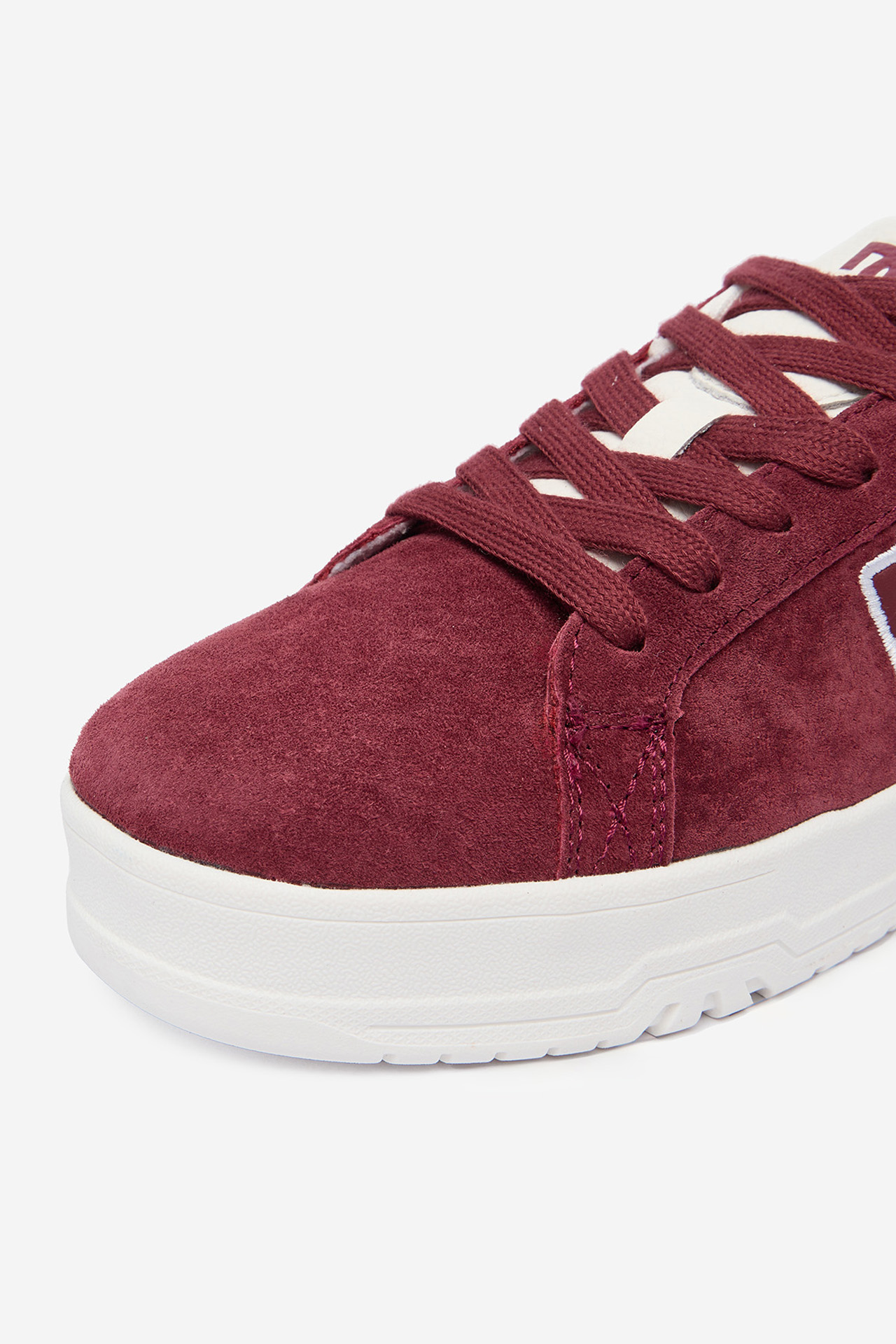Sneakersy Vínový