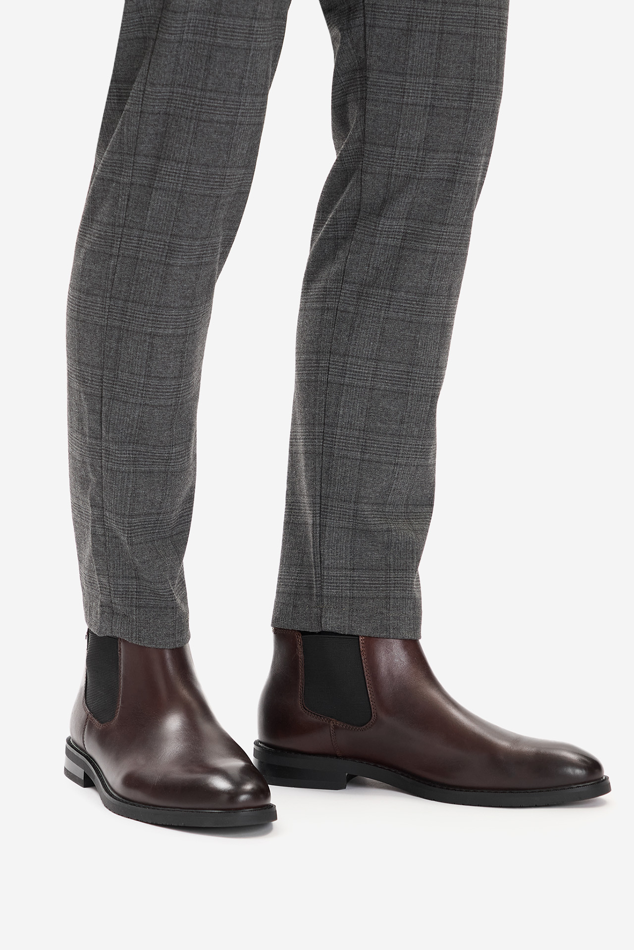 Kotníková obuv s elastickým prvkem Tmavě hnědá