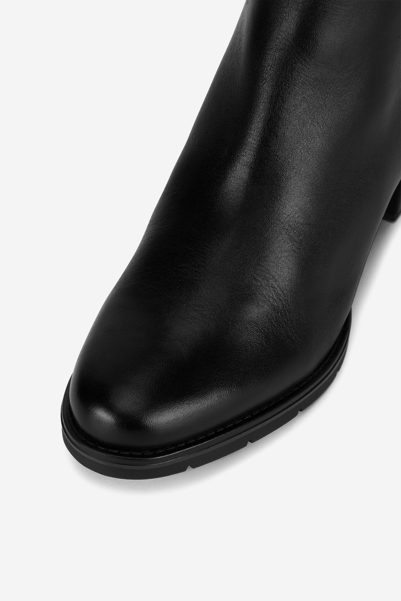 Polokozačky Černá