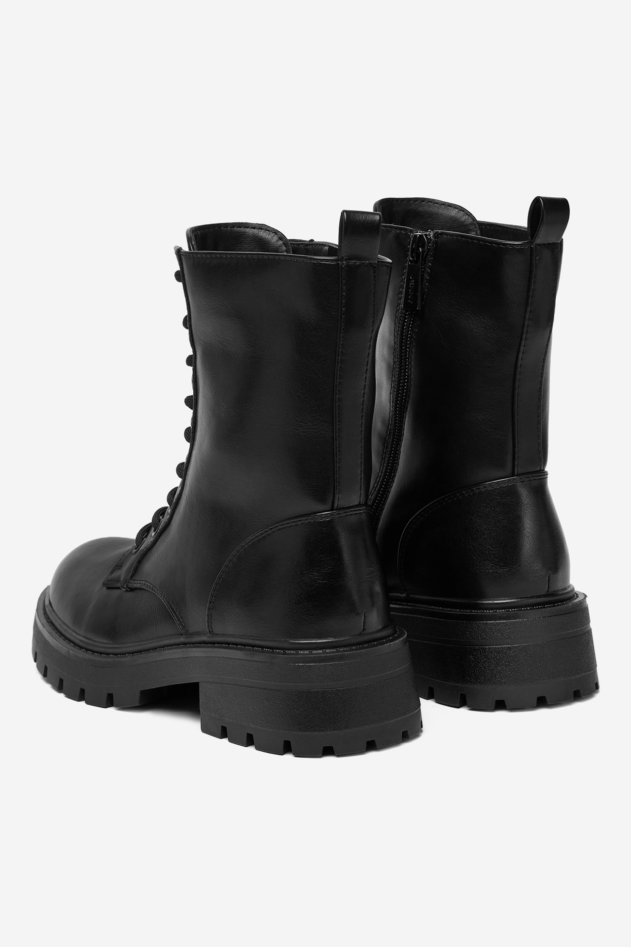 Kotníková obuv Černá