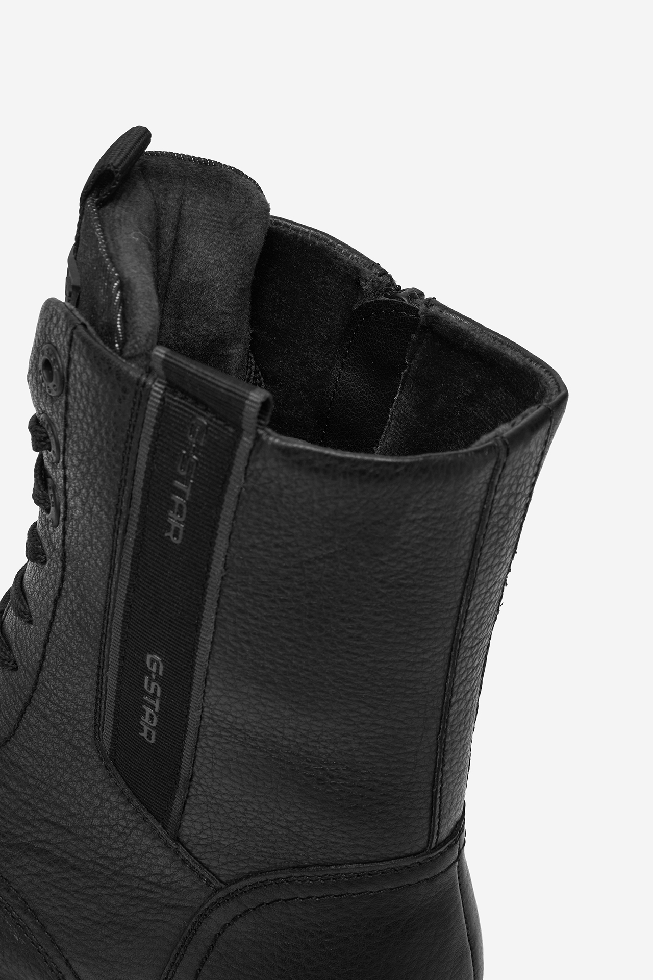 Kotníková obuv Černá