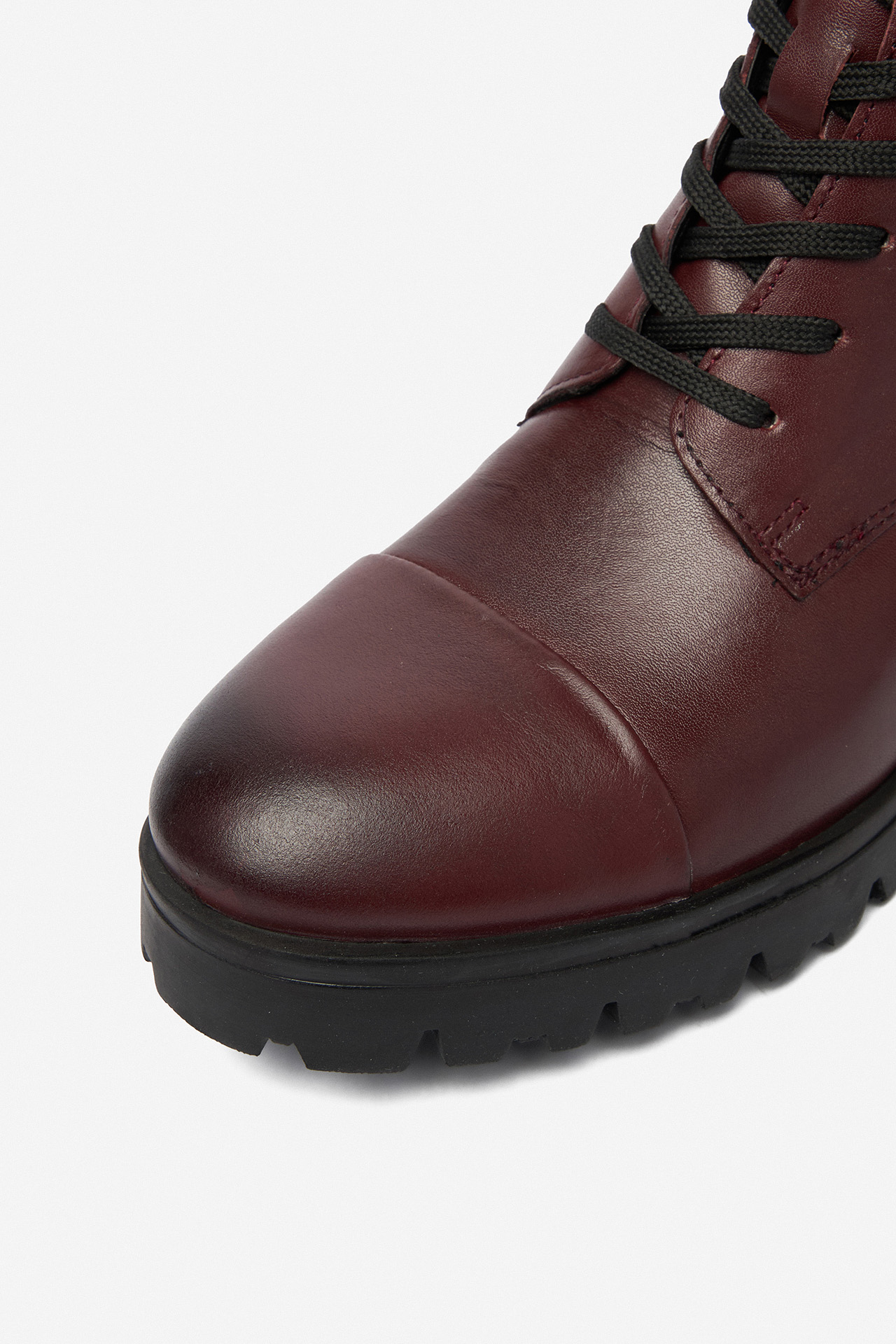 Kotníková obuv Vínový