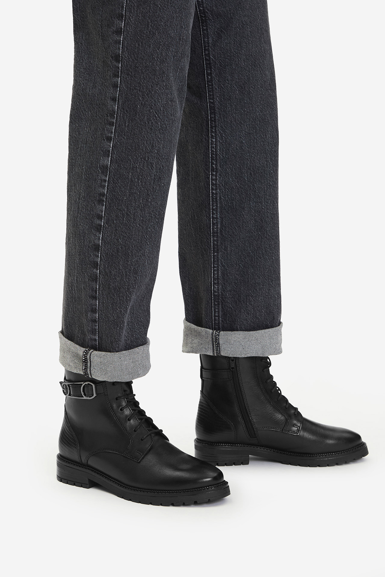 Kotníková obuv Černá