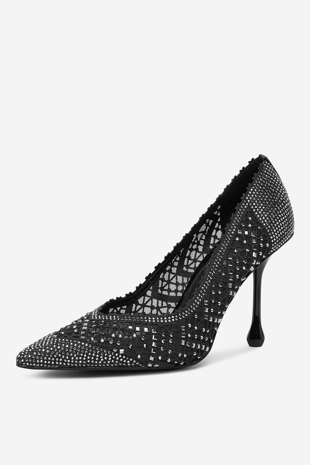 Обувки на ток Черен