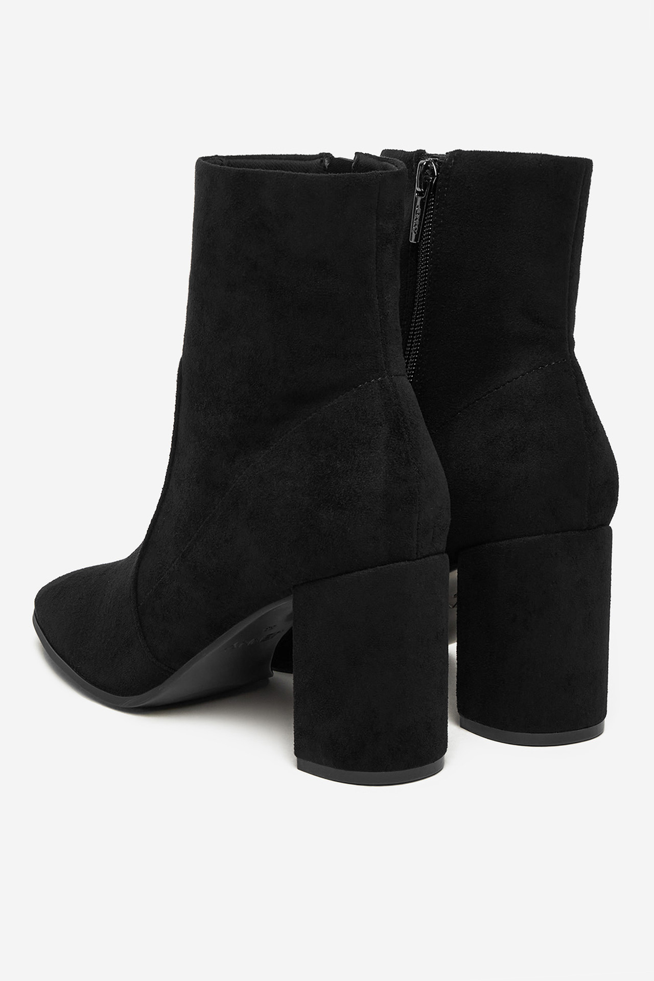 Polokozačky Černá