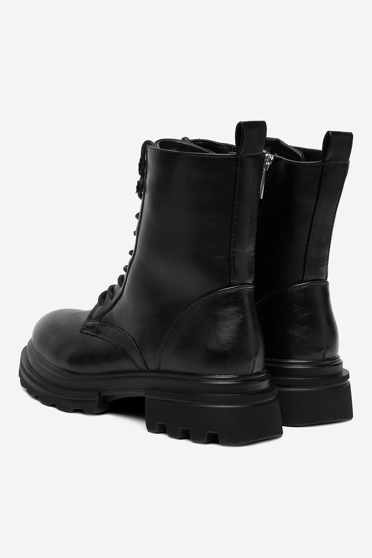 Kotníková obuv Černá