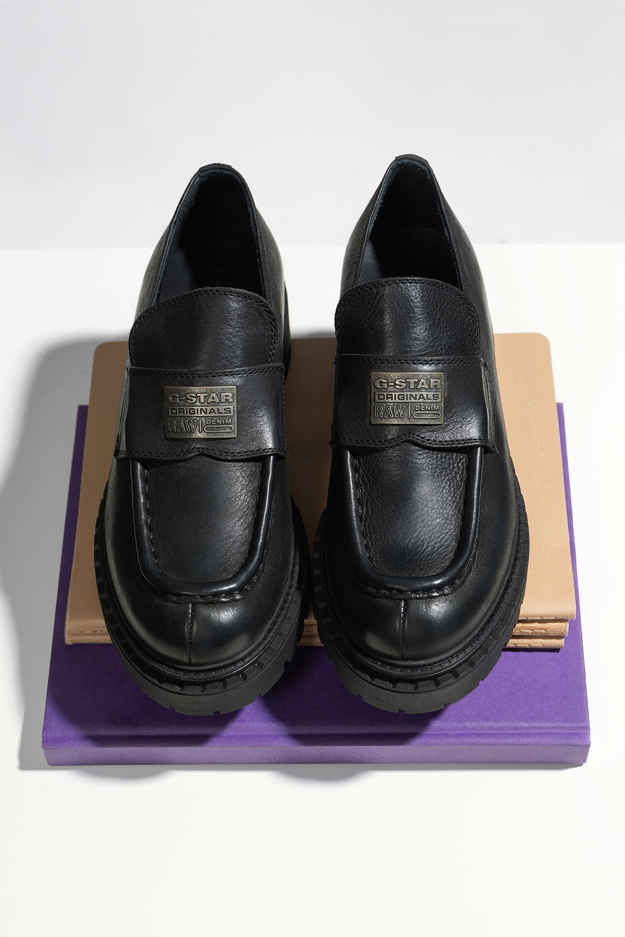 Čevlji brez vezalk Črna