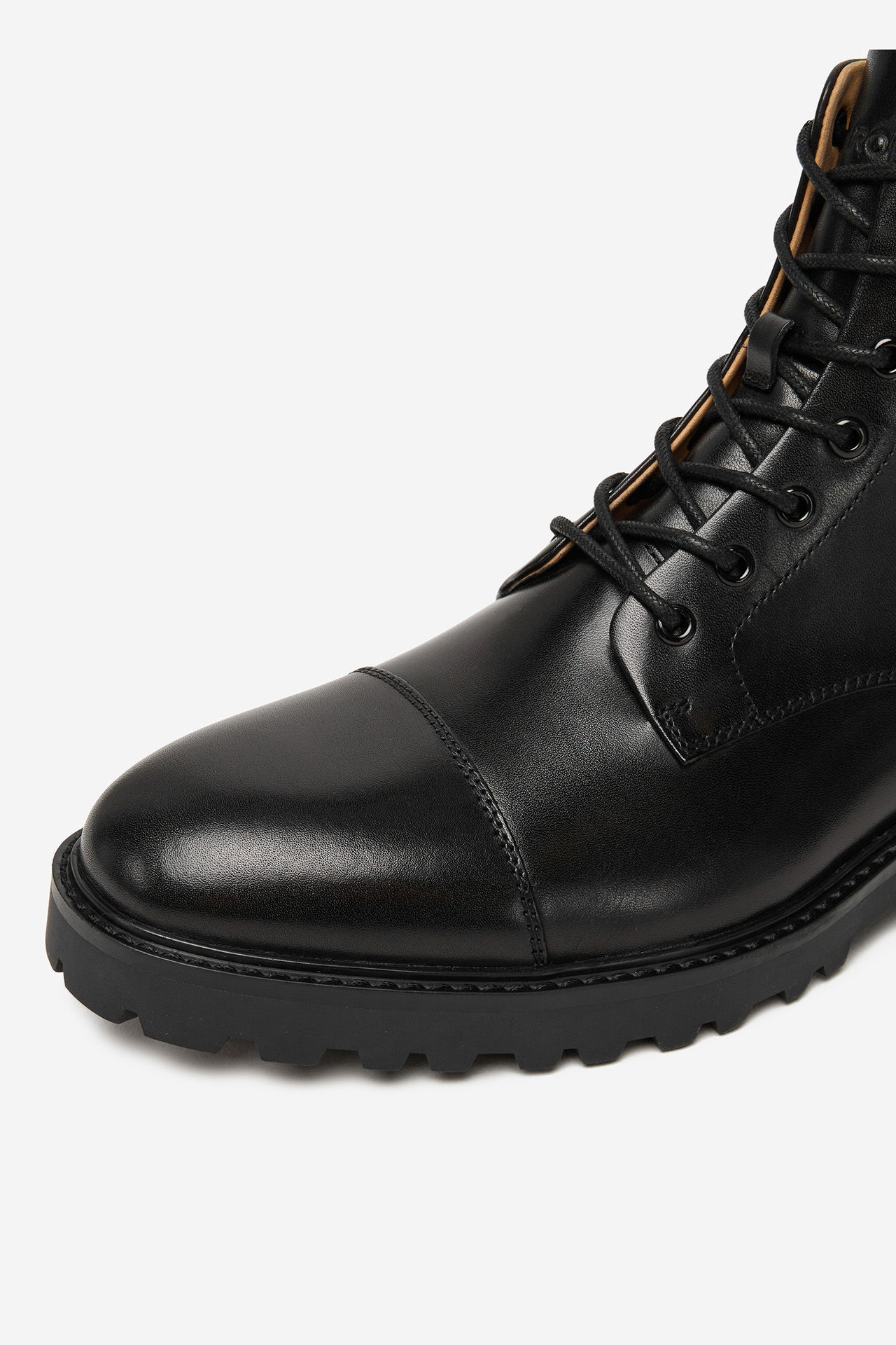 Kotníková obuv Černá