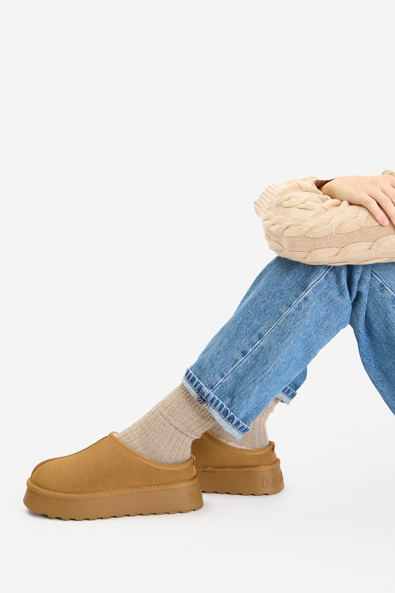 Sněhule Světle hnědá