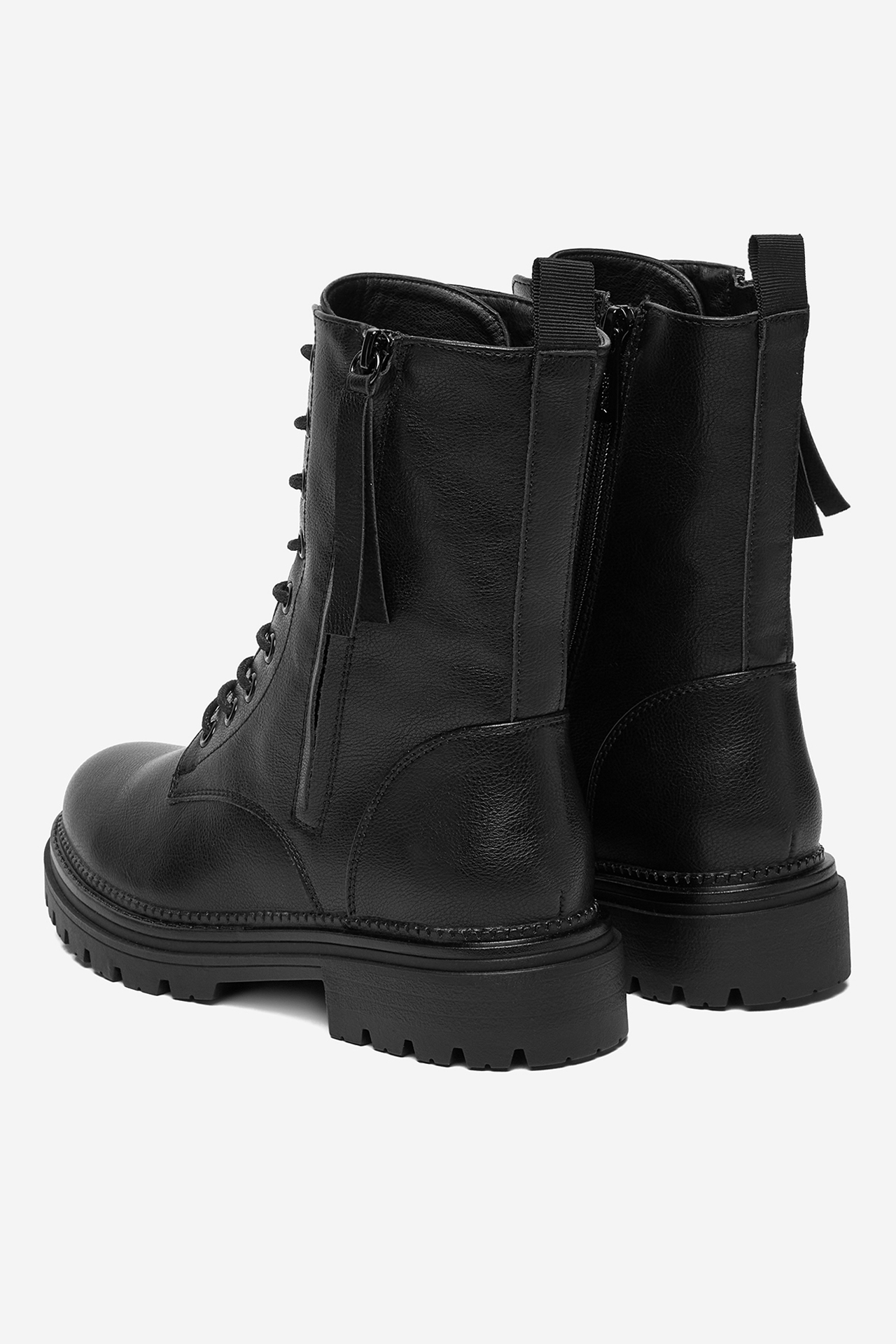 Kotníková obuv Černá