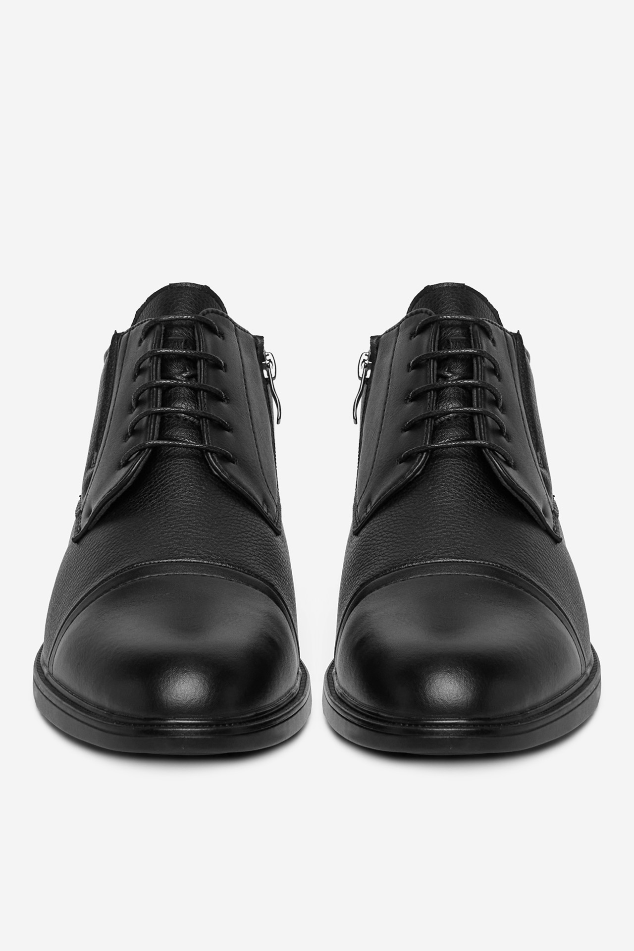 Gležnjarji z vezalkami Črna