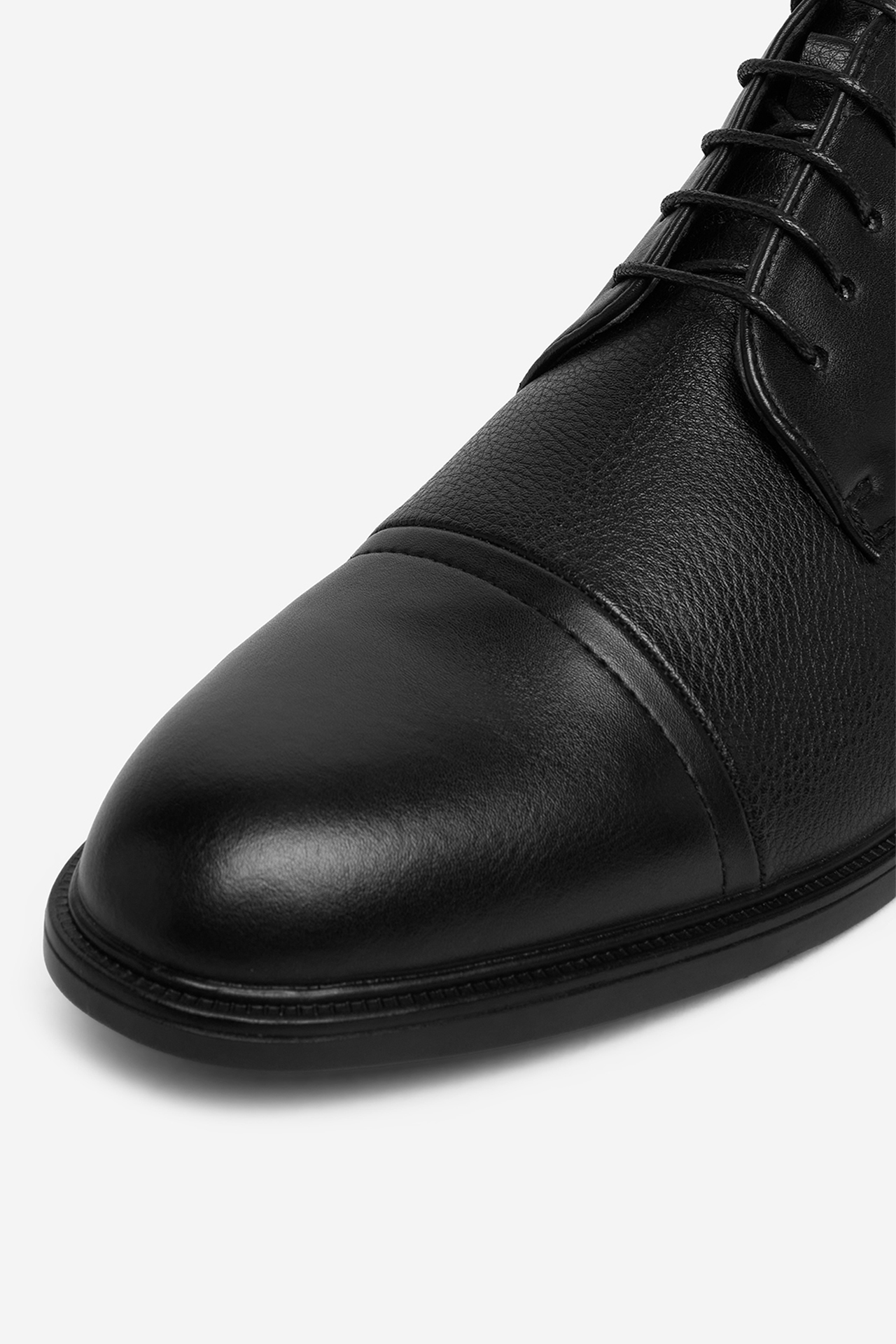 Gležnjarji z vezalkami Črna