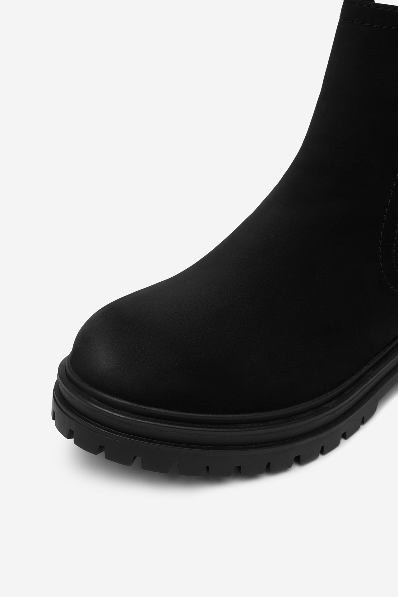 Gležnjarji chelsea Črna