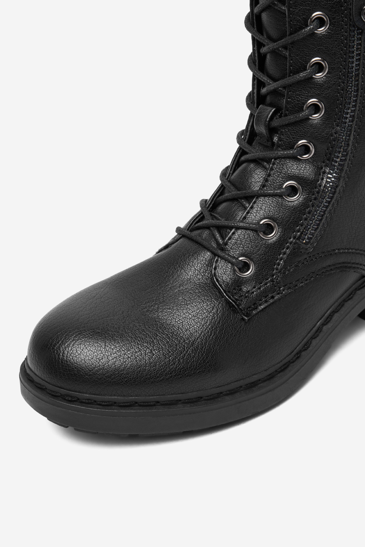 Kotníková obuv Černá