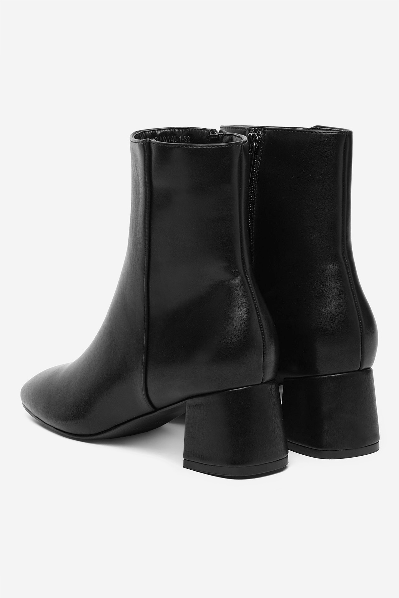 Polokozačky Černá