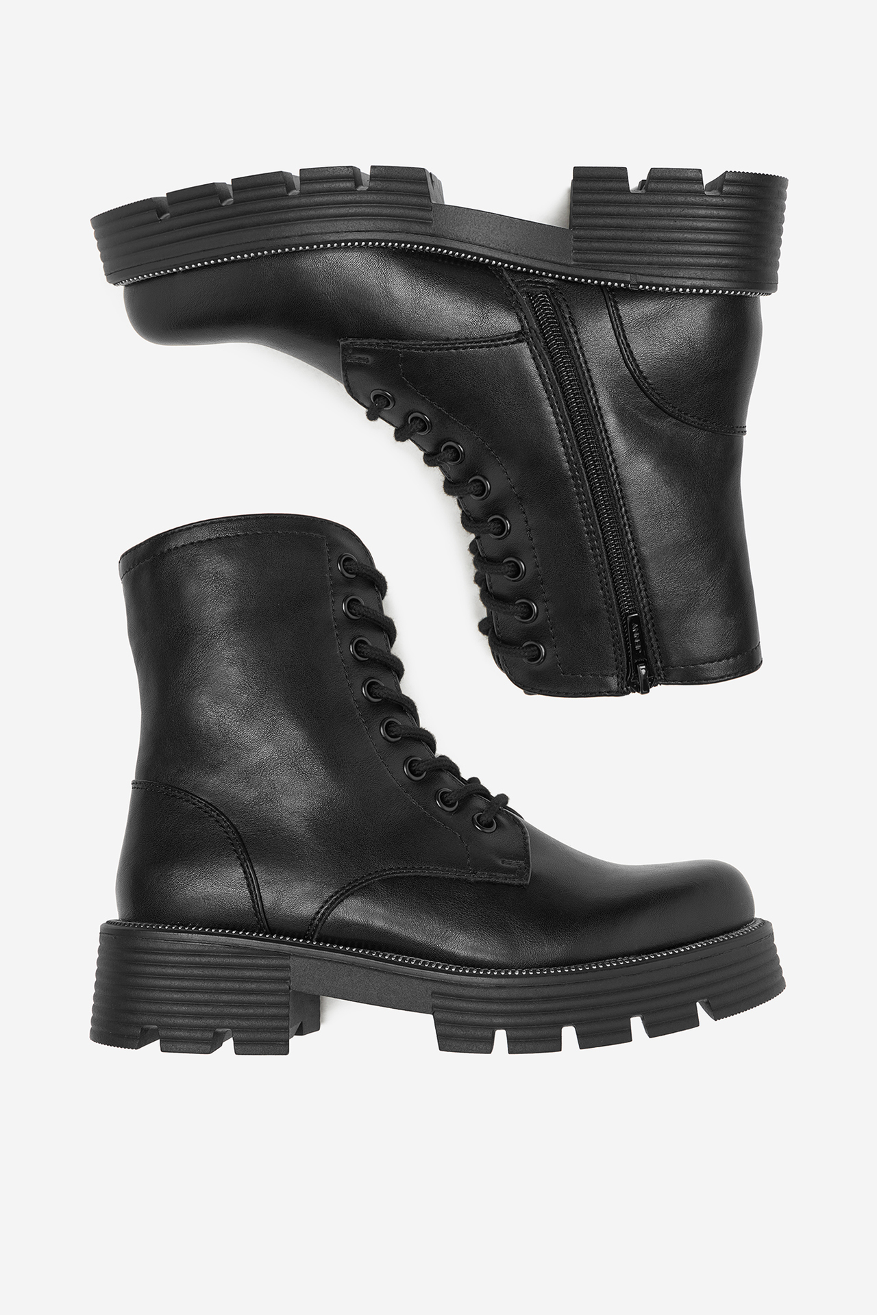 Kotníková obuv Černá