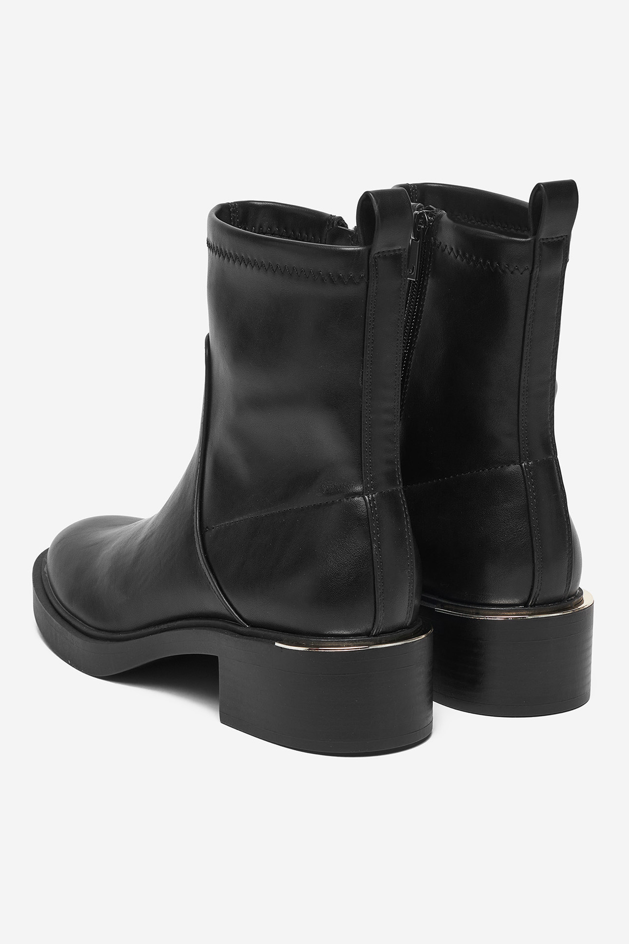 Polokozačky Černá