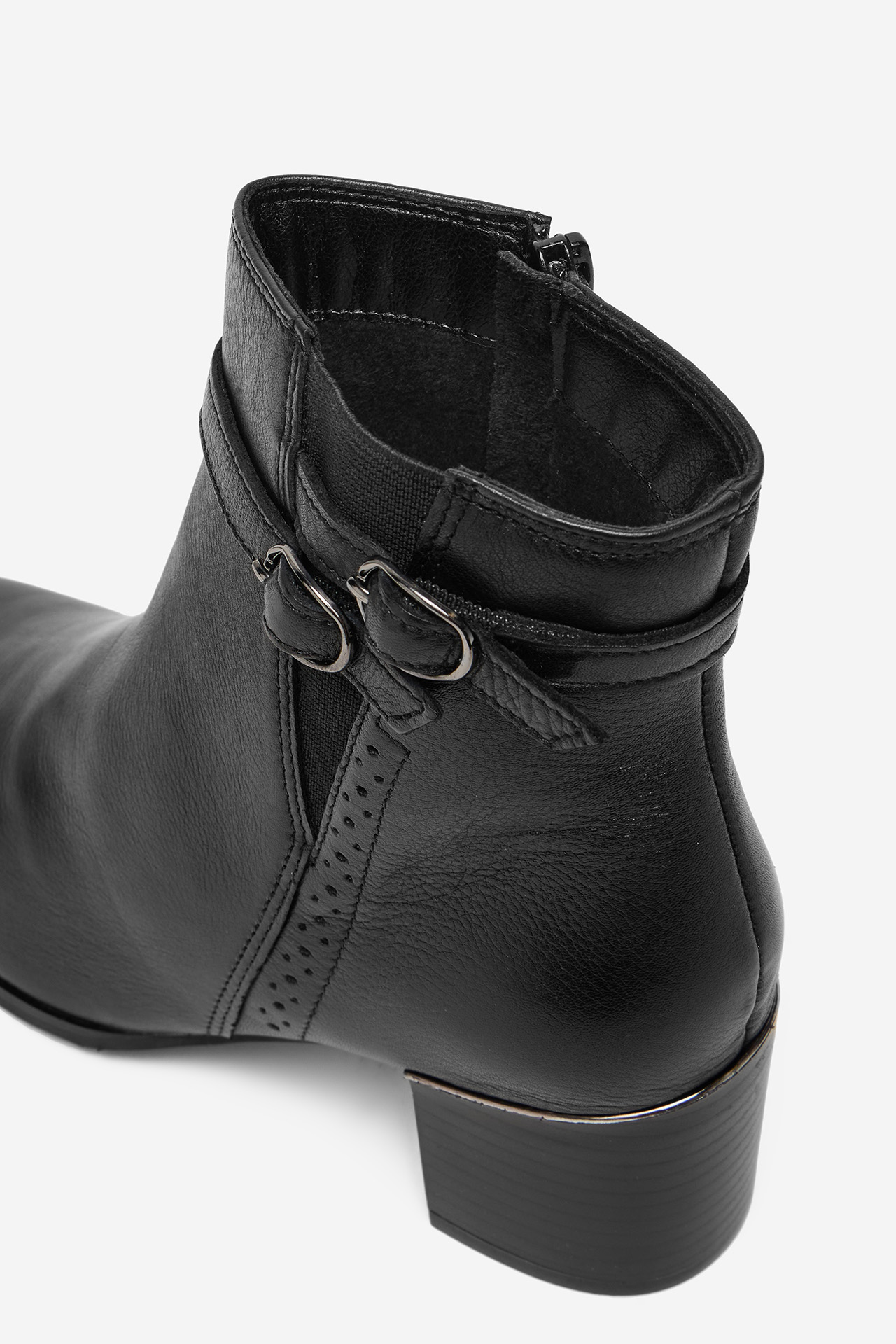 Polokozačky Černá