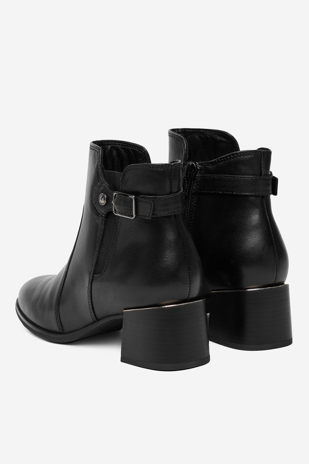 Polokozačky Černá