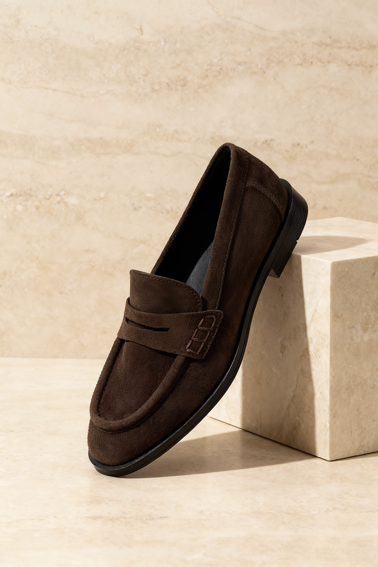 Lordsy Tmavě hnědá