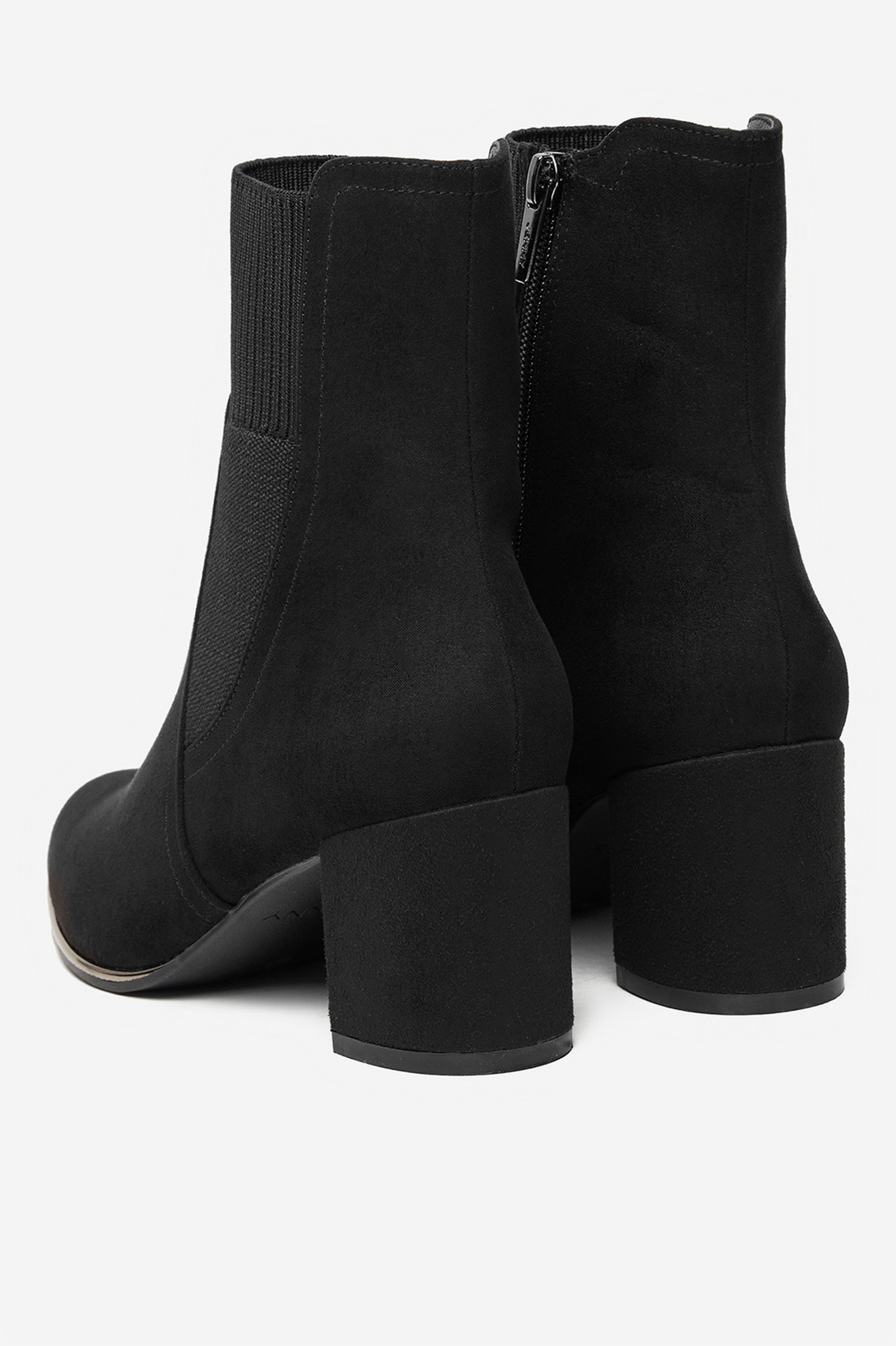 Polokozačky Černá