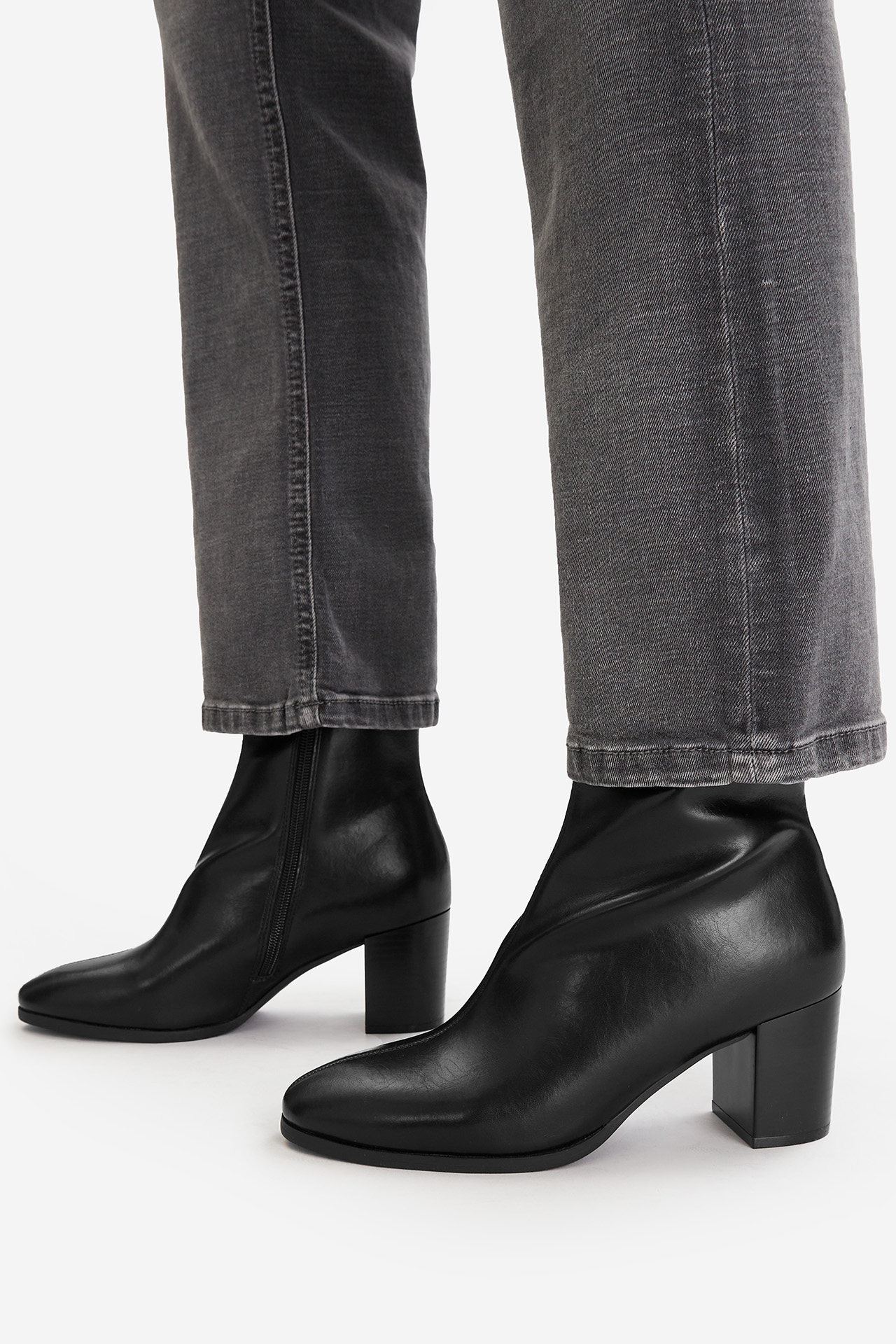 Polokozačky Černá