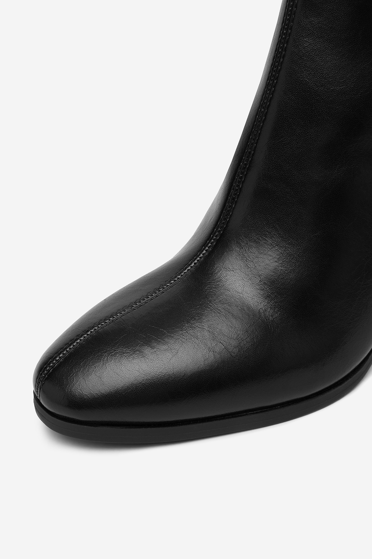 Polokozačky Černá