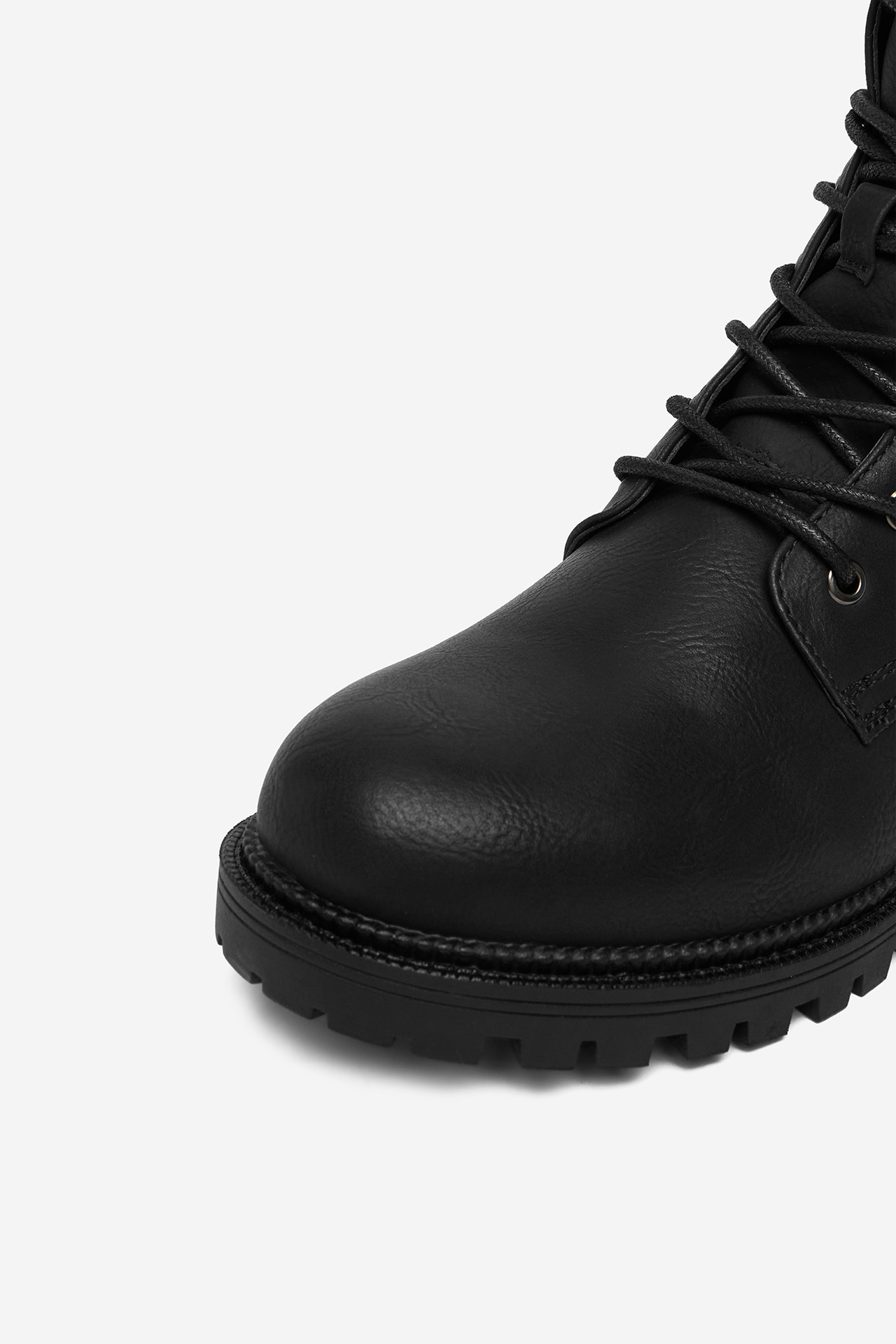 Šnurovacie topánky Čierna