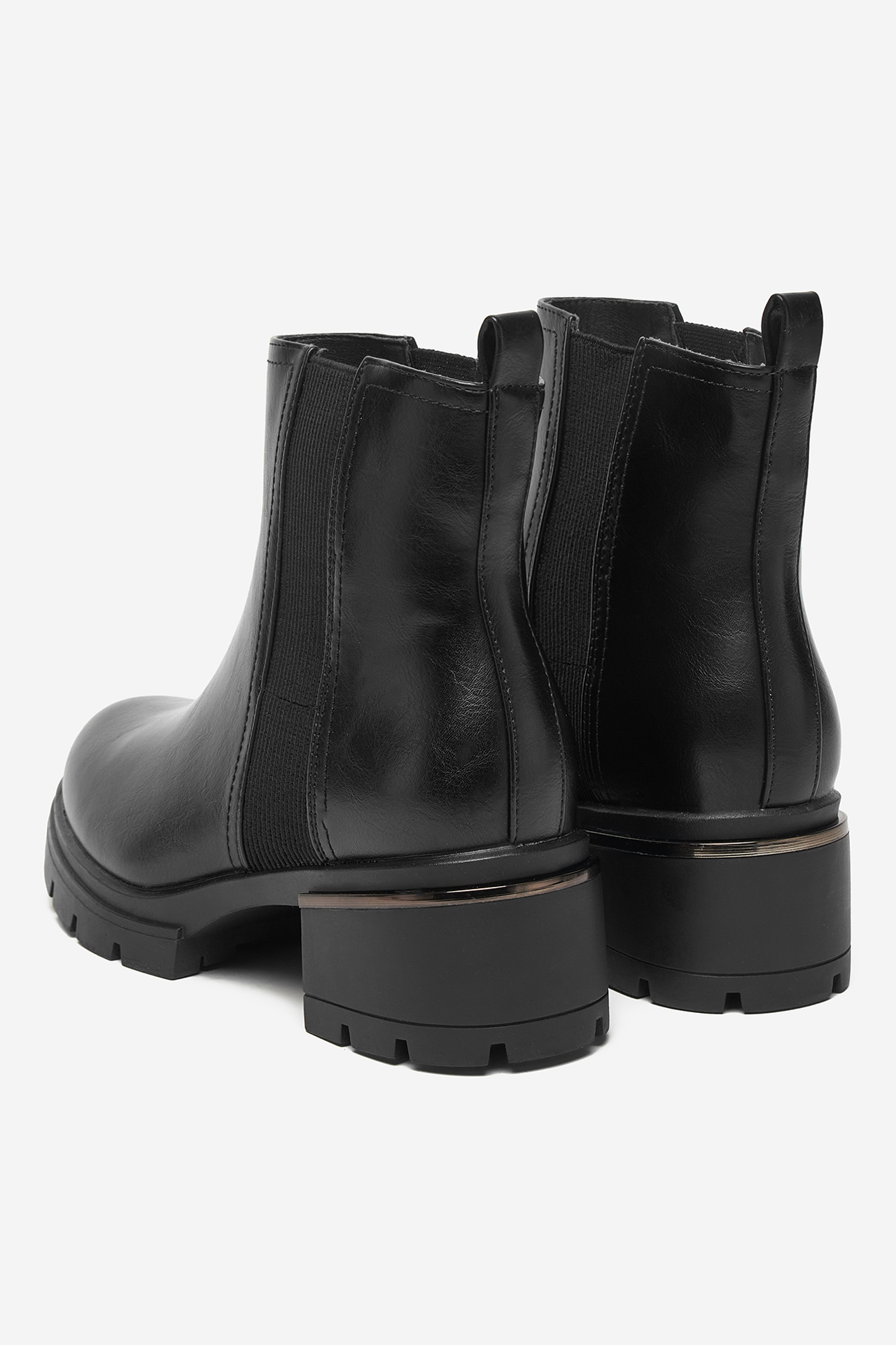 Polokozačky Černá