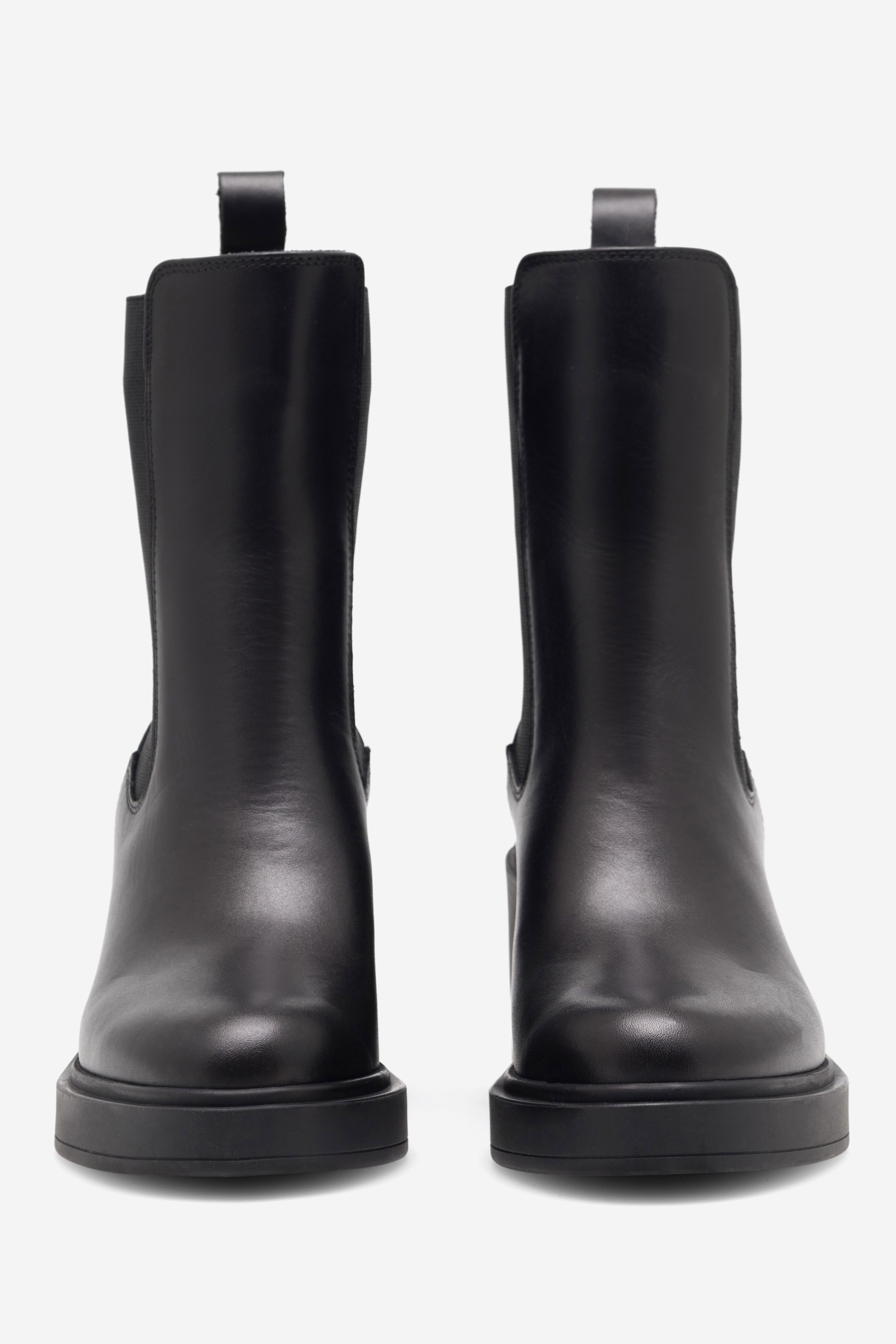 Kotníková obuv s elastickým prvkem Černá